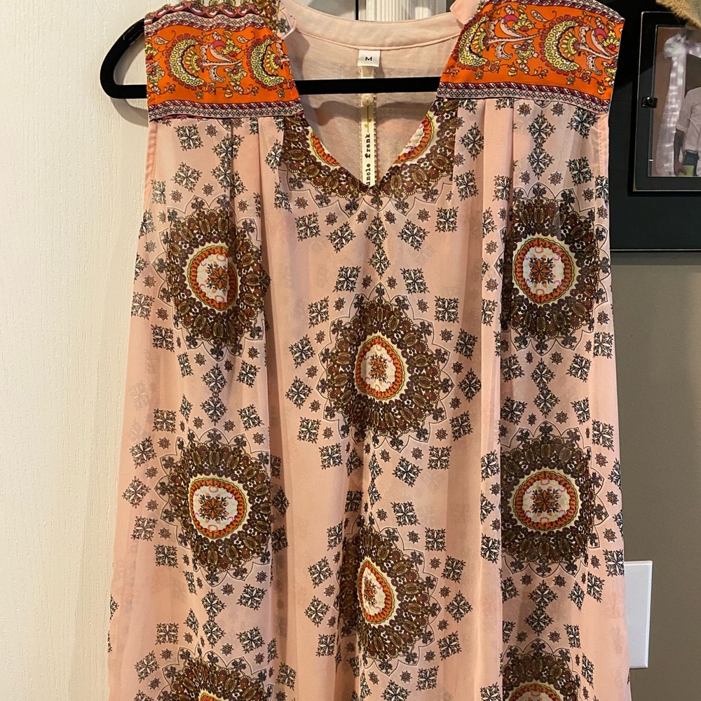 UNCLE FRANK. Medium. Long sheer tunic /tank style